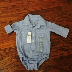 Gap factory baby boy button down onesie bodysuit